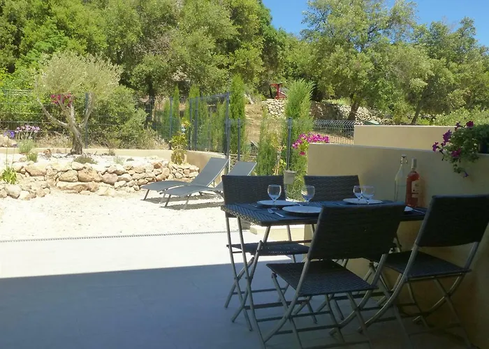 Semesterbostad Le Cosy *